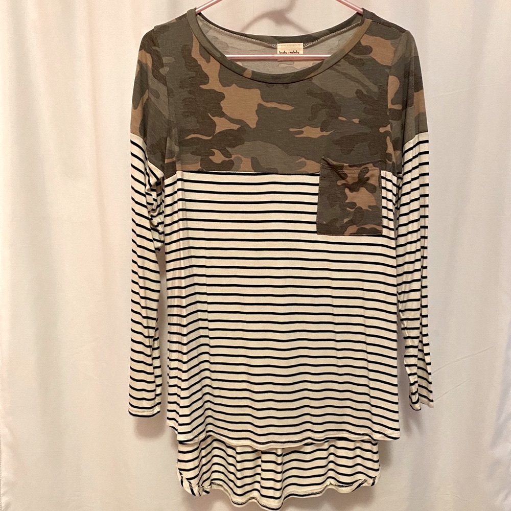 NWOT Lovely Melody Camo Tunic Long Sleeve Tee